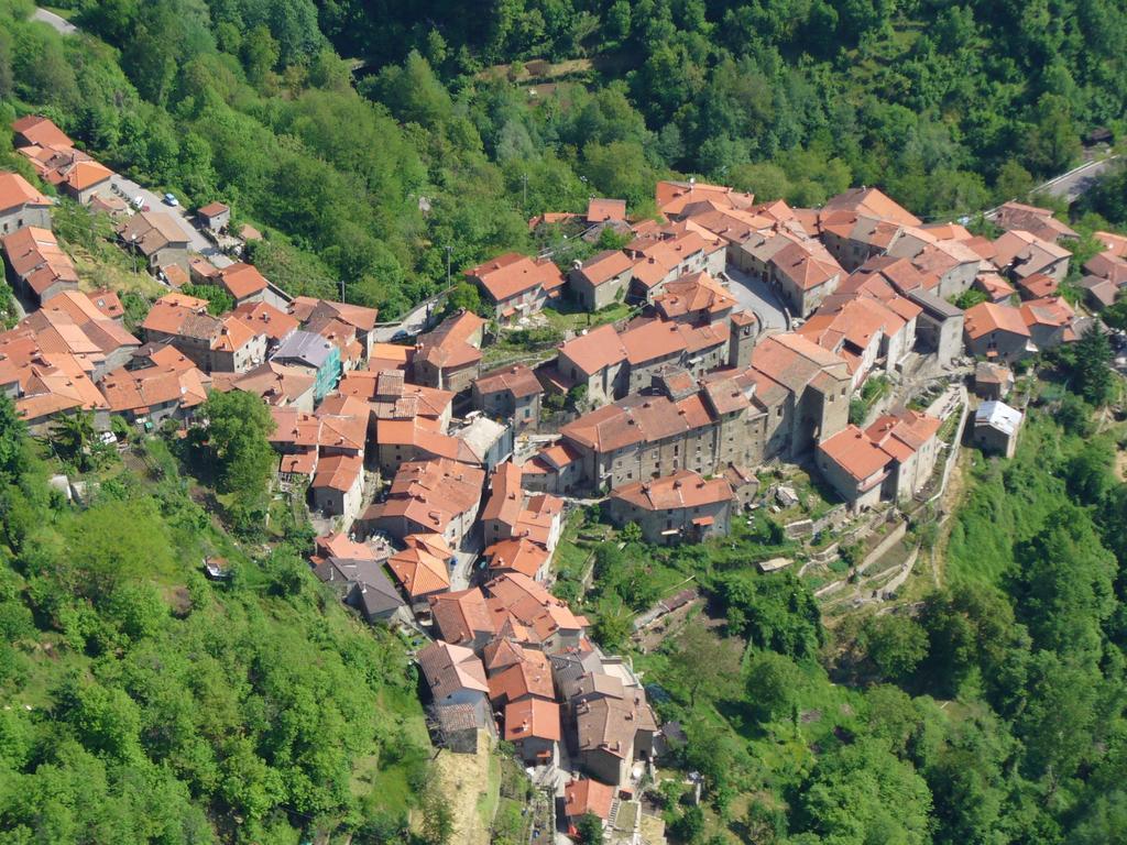 Il Borgo Dei Corsi - Charming Holiday Apartments Ortignano Raggiolo Kültér fotó