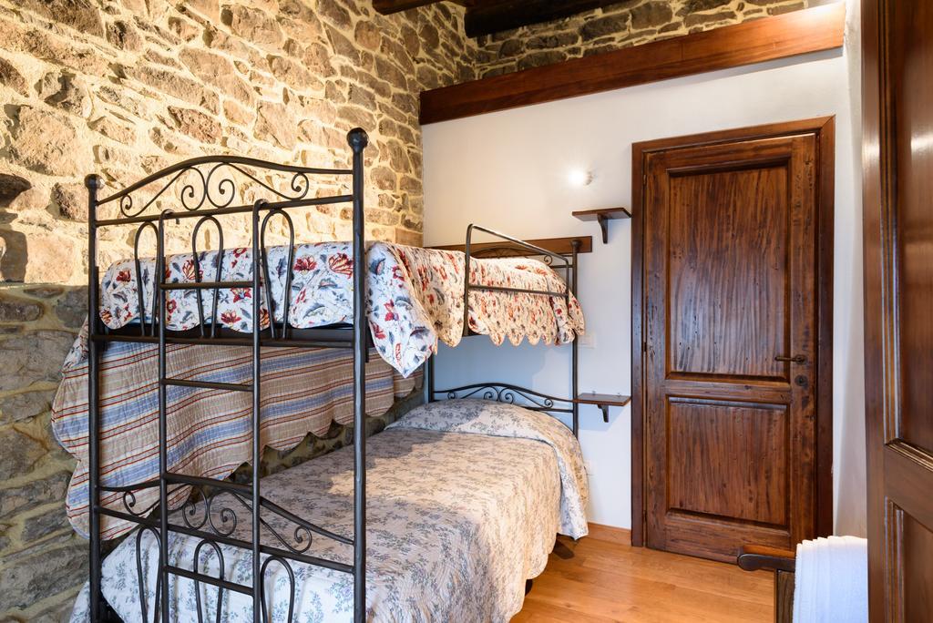 Il Borgo Dei Corsi - Charming Holiday Apartments Ortignano Raggiolo Kültér fotó